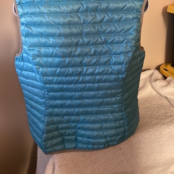 Eddie Bauer Travex EB700 Down Vest Size Large - Picture 8 of 13